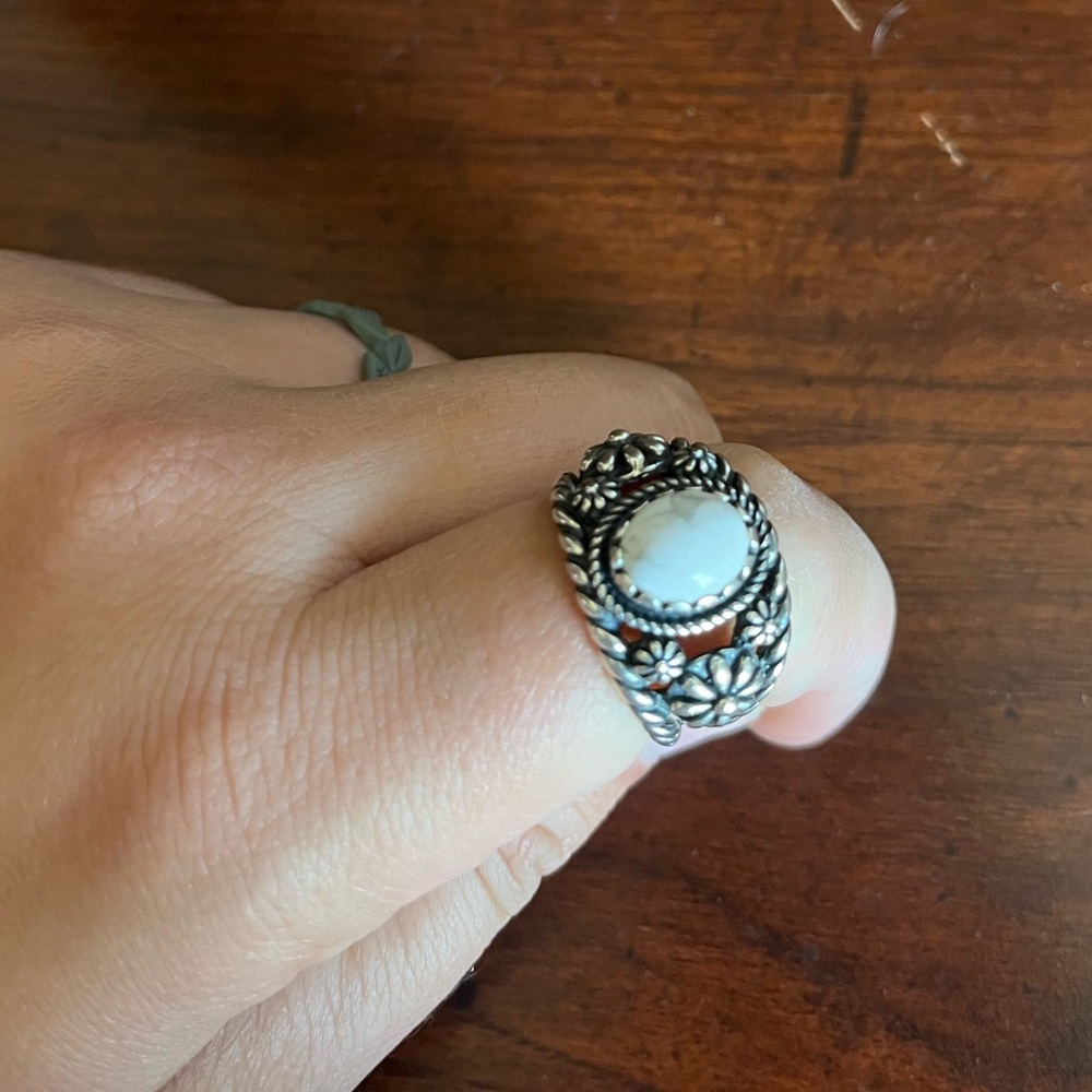 American West White Buffalo Ring size 9